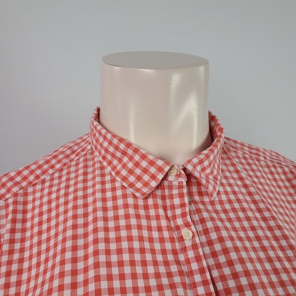 GAP Red and White Checkered Button Down Shirt - Picture 2 of 13